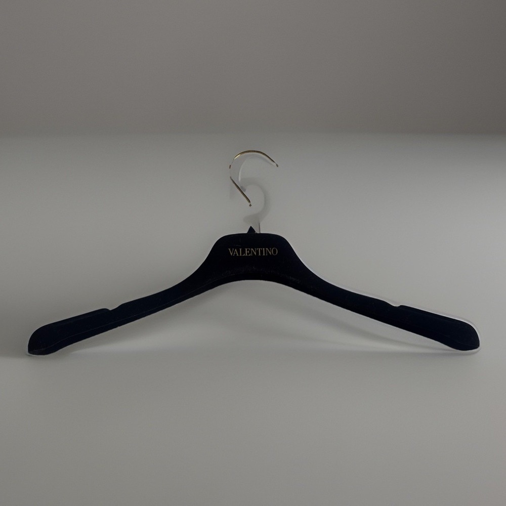 Authentic Luxury Hangar - Valentino,